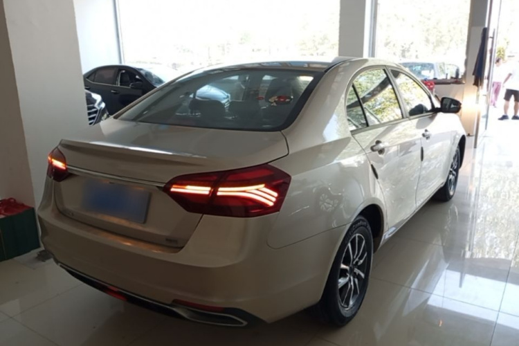 GEELY Emgrand 2019 #7 GEELY Emgrand 2019 car image #7