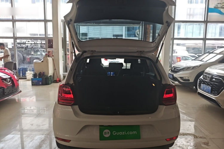 Volkswagen Polo 2017 #19 Volkswagen Polo 2017 car image #19