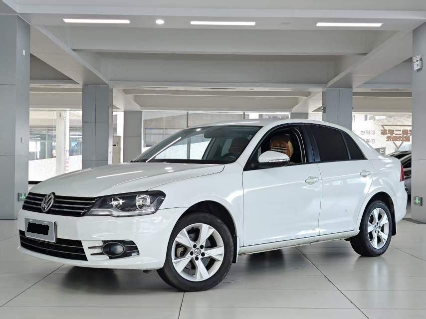 Volkswagen Bora 2015 car image 