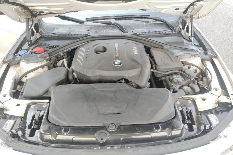 BMW 3 Series 2018 #22 BMW 3 Series 2018 car image #22