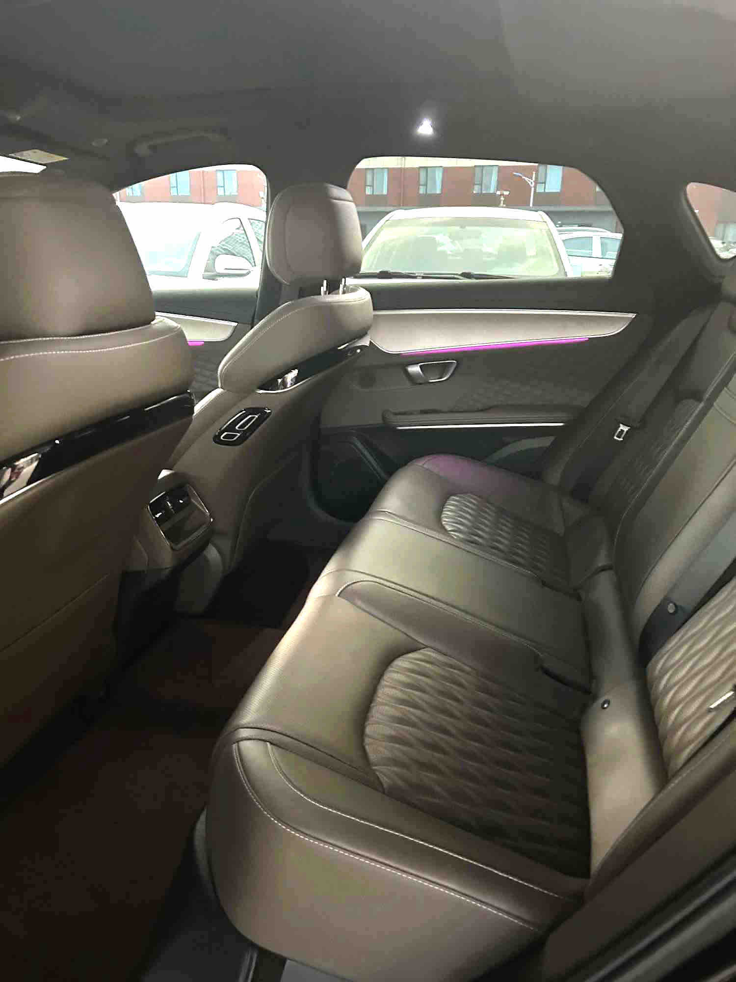 BYD Han 2023 car image #4