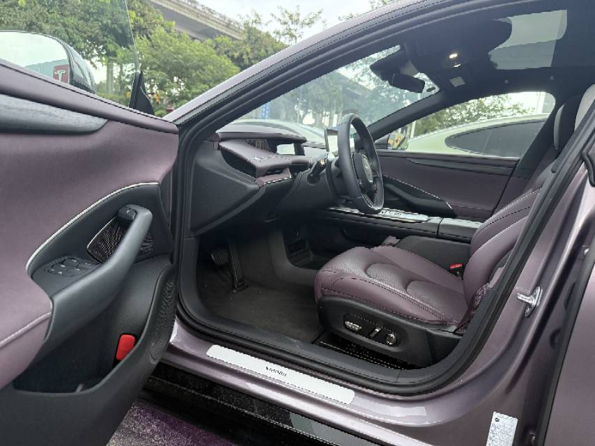 MI SU7 2025 car image #4