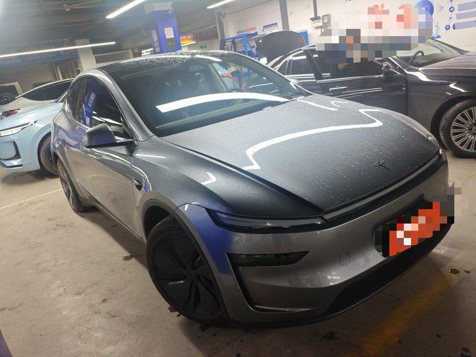 Tesla Model Y 2025 #2 Tesla Model Y 2025 immagine di auto #2