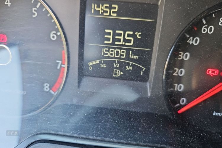 Volkswagen Polo 2014 car image #14