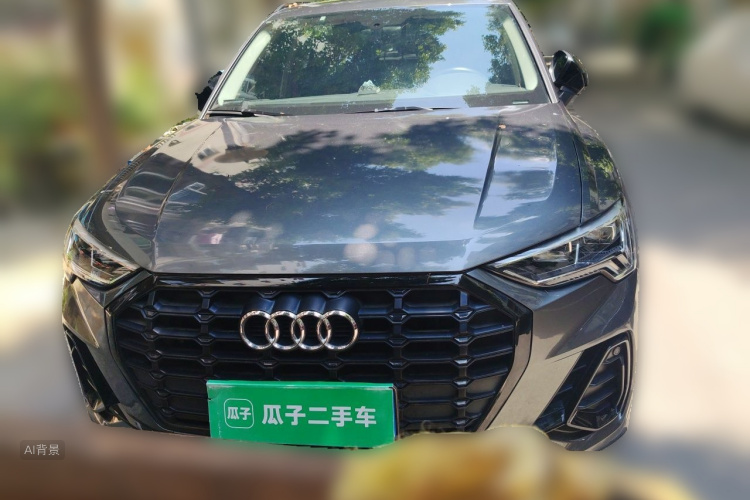Audi Q3 2020 car image #3