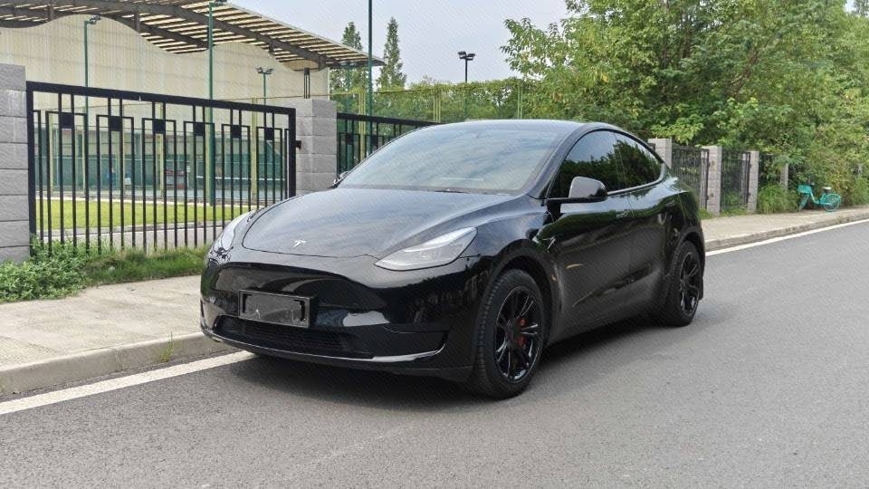 Tesla Model Y 2023 Tesla Model Y 2023 car image