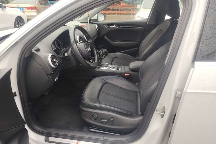 Audi A3 2019 car image #15