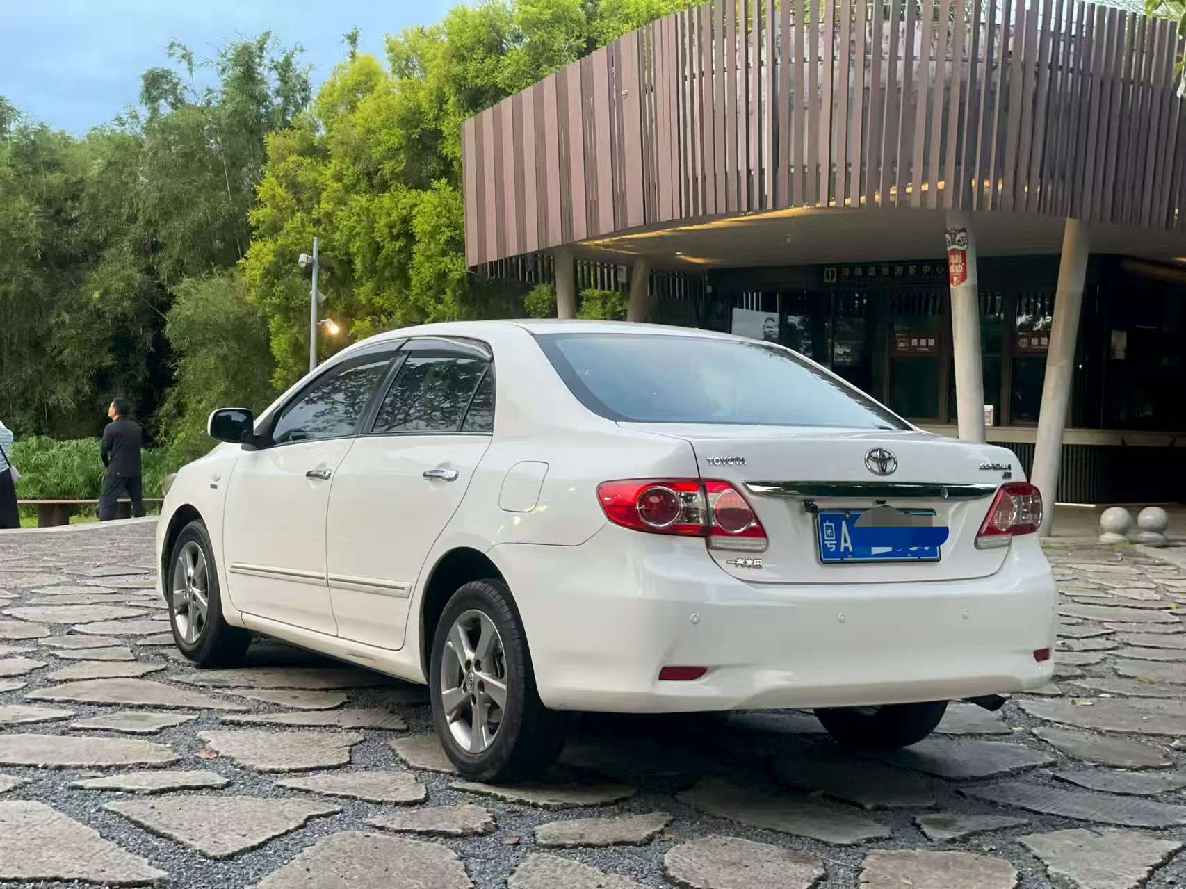 Toyota Corolla 2014 #4 Toyota Corolla 2014 car image #4