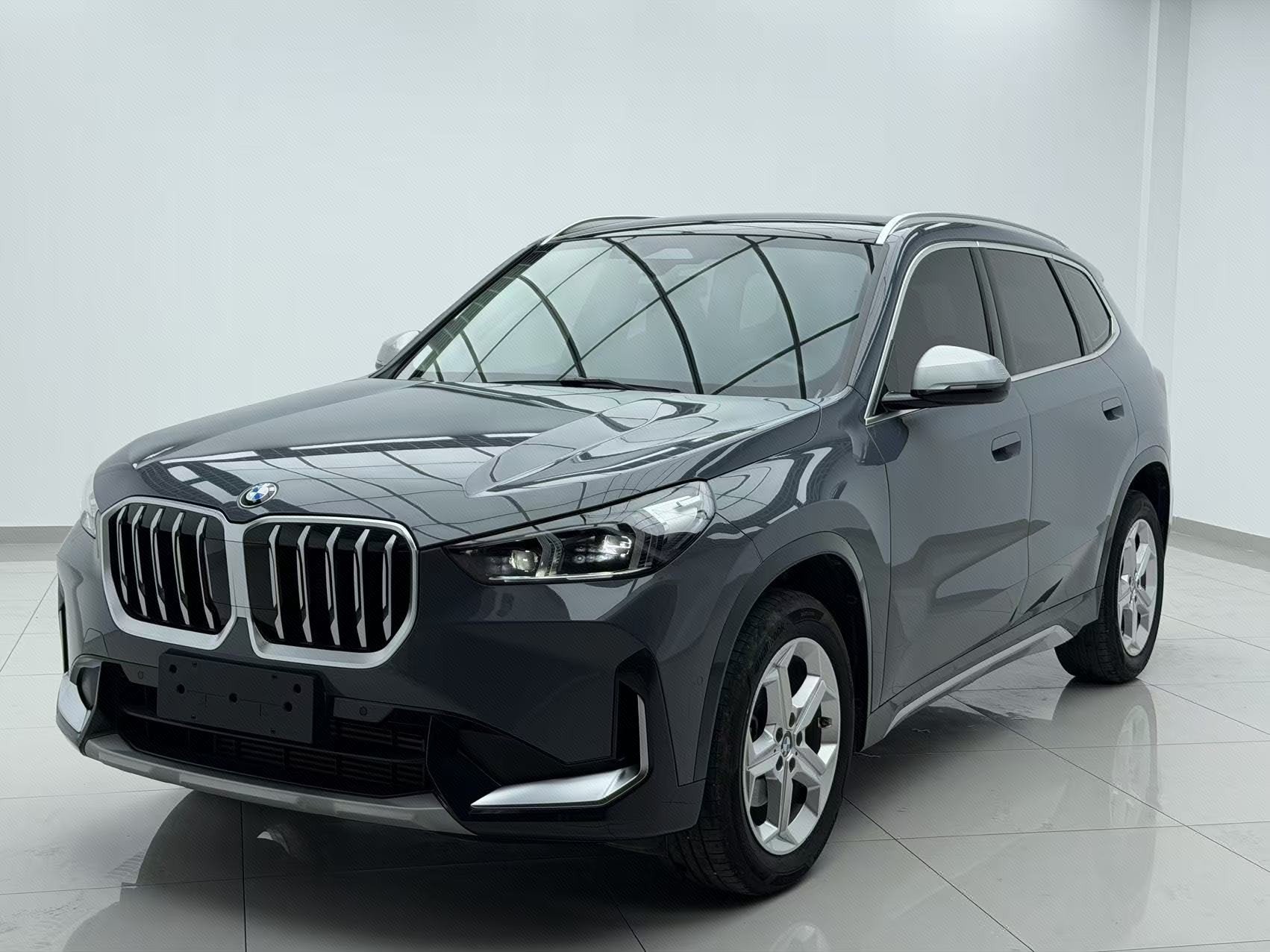 BMW X1 2023 immagine di auto 