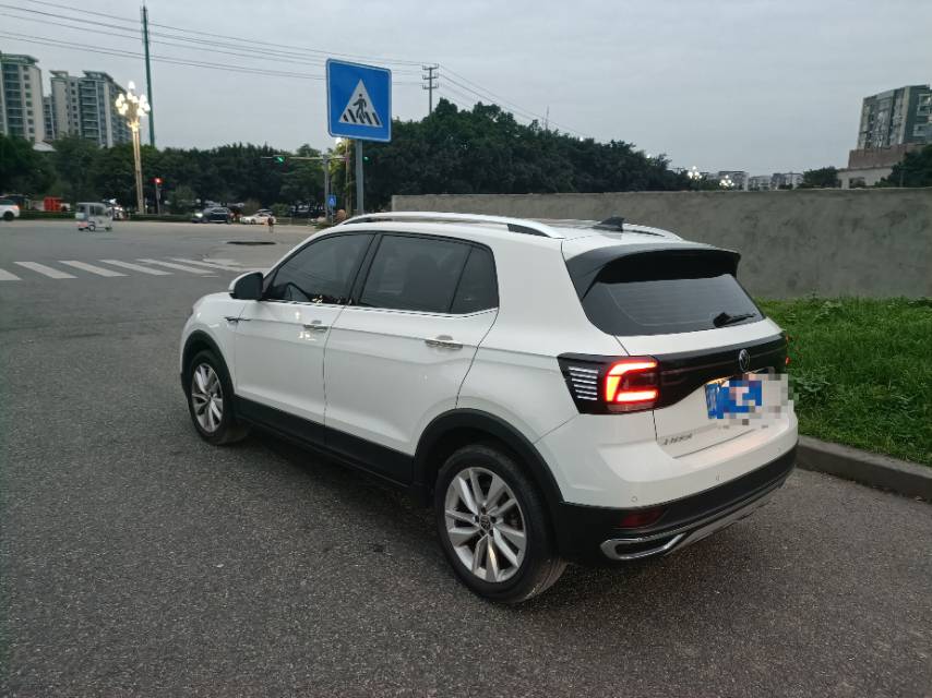 Volkswagen T-Cross 2021 #6 Volkswagen T-Cross 2021 صورة سيارة #6