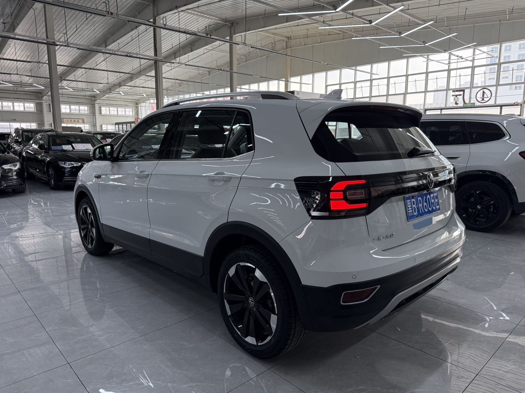 Volkswagen Tacqua 2022 immagine di auto #7