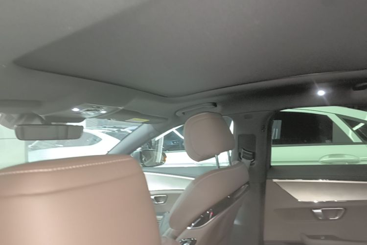 BYD Han 2022 car image #18