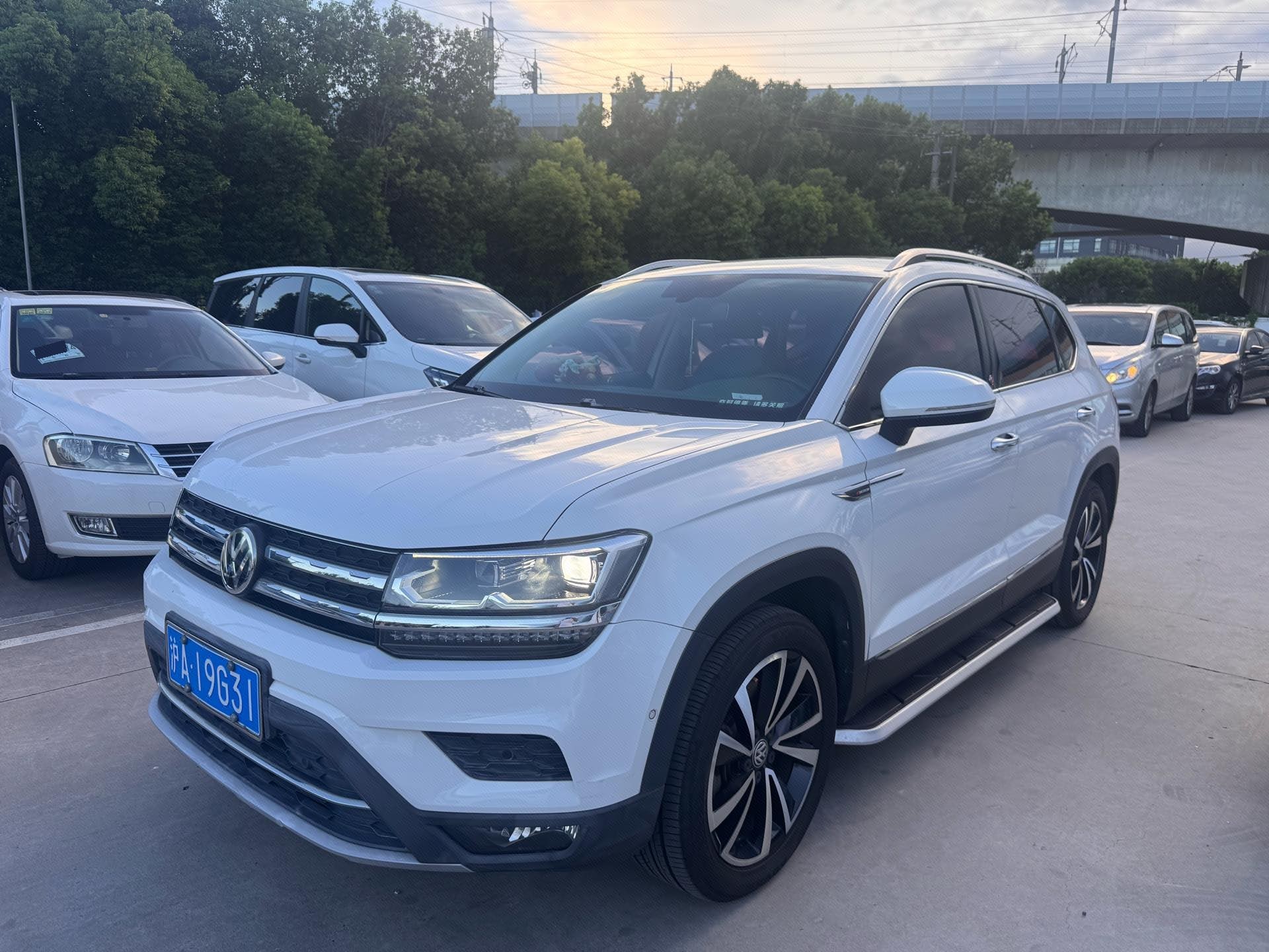 2020 2020 car image