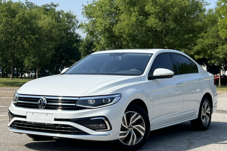 Volkswagen Bora 2024 car image #2