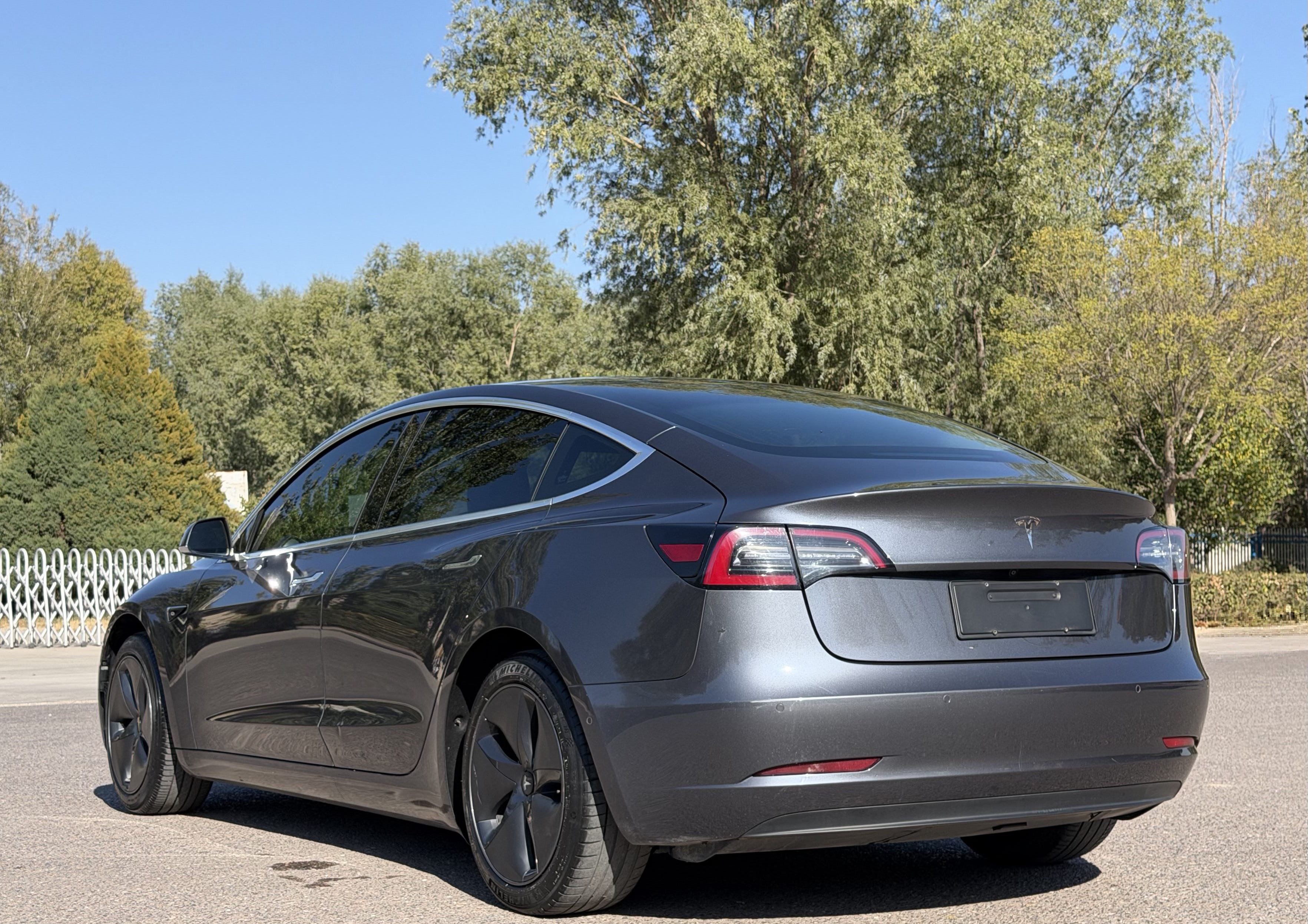 Tesla Model 3 2020 #4 Tesla Model 3 2020 car image #4