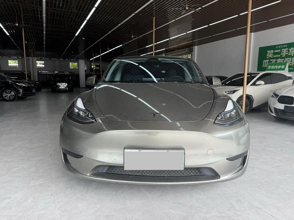 Tesla Model Y 2022 #2 Tesla Model Y 2022 car image #2