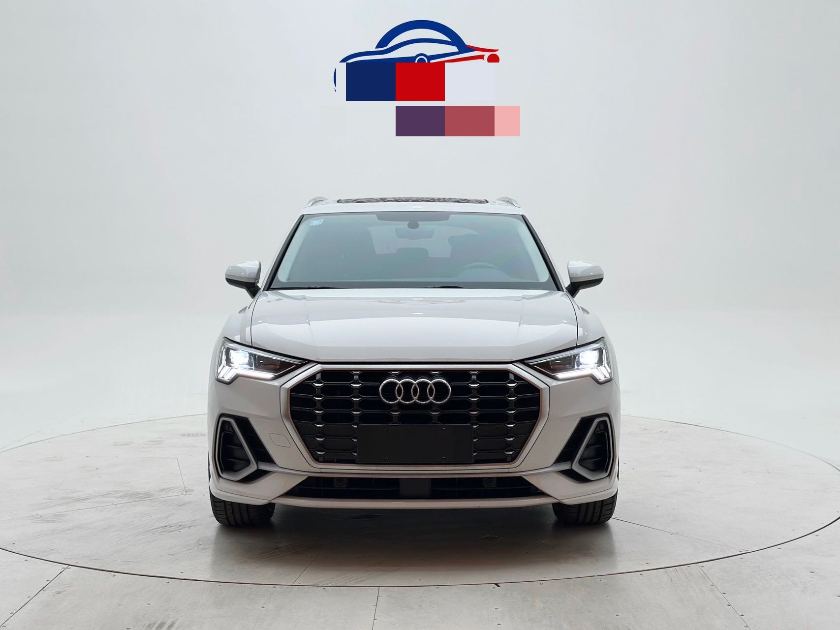 Audi Q3 2022 car image #2