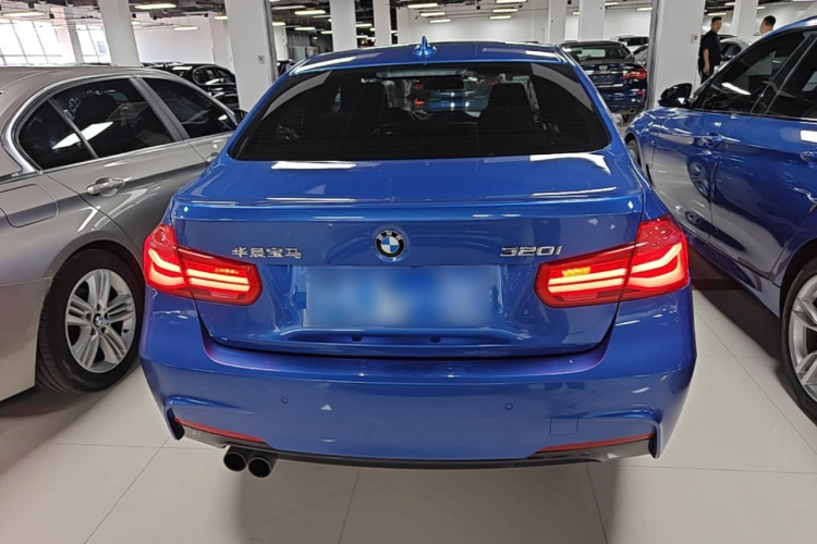 BMW 3 Series 2017 #6 BMW 3 Series 2017 car image #6