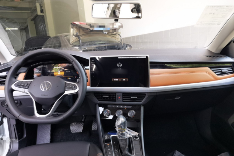 Volkswagen Bora 2026 imagem de carro #11