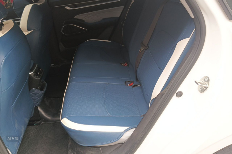 GEELY Emgrand 2023 car image #19