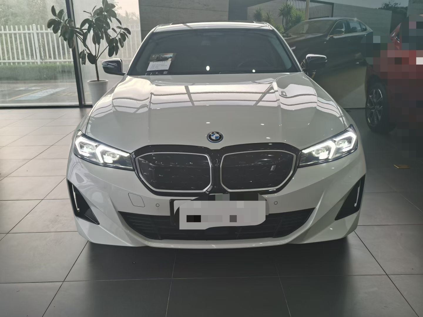 BMW i3 2023 BMW i3 2023 immagine di auto