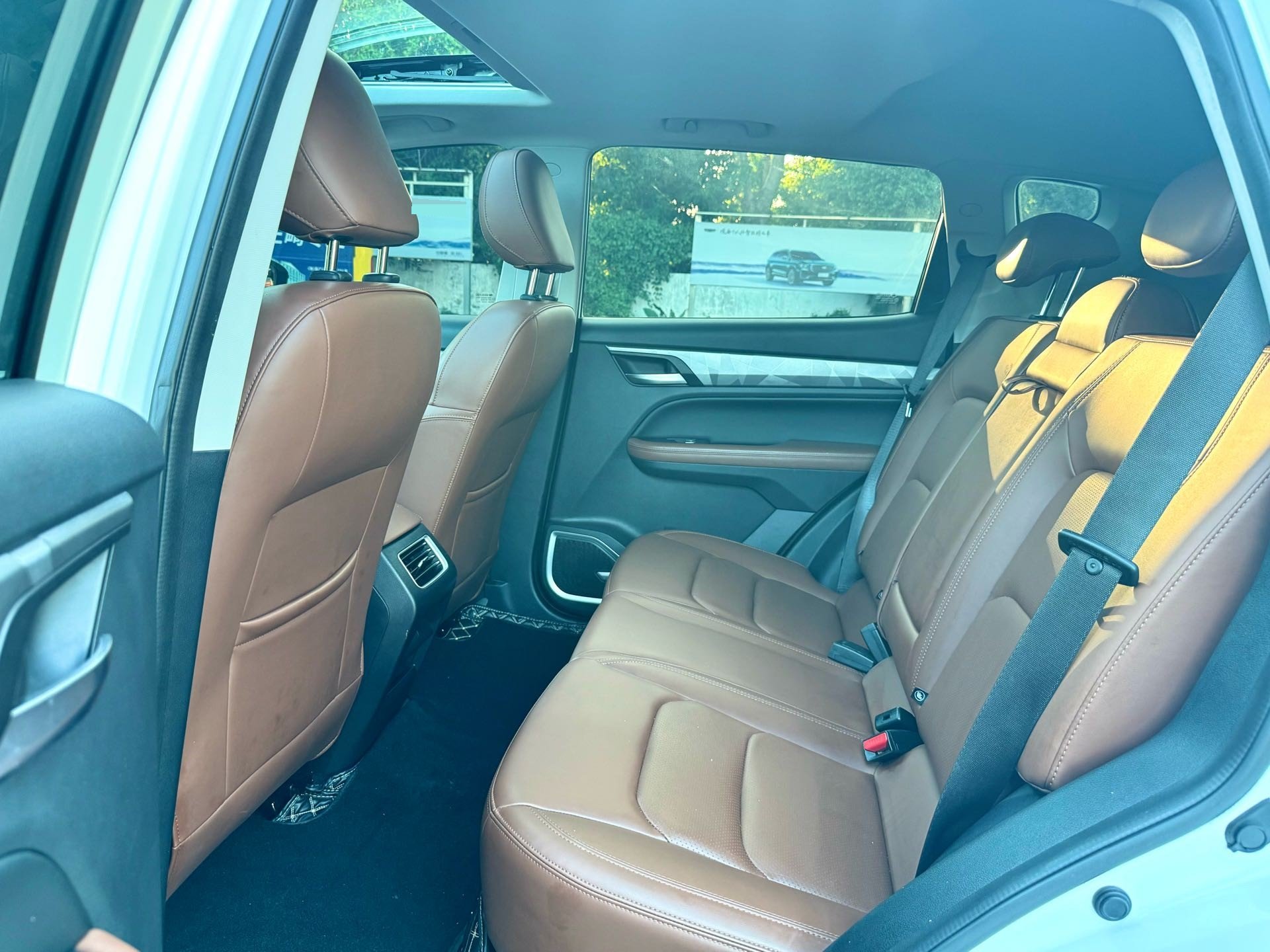 GEELY Vision X6 2022 #5 GEELY Vision X6 2022 car image #5