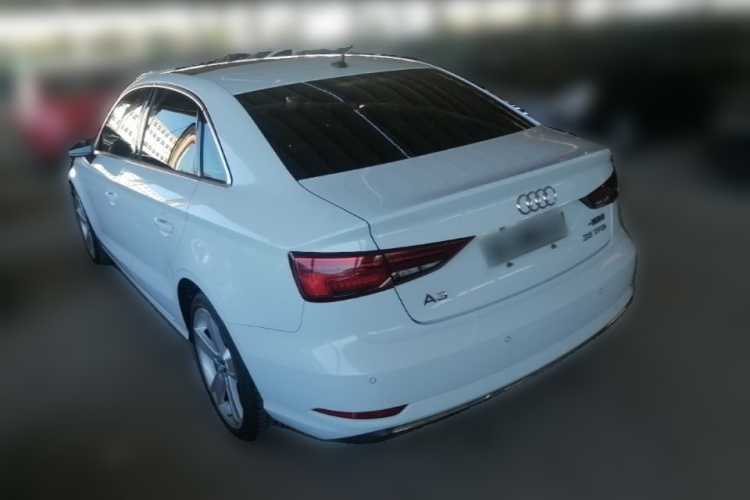 Audi A3 2019 immagine di auto #5