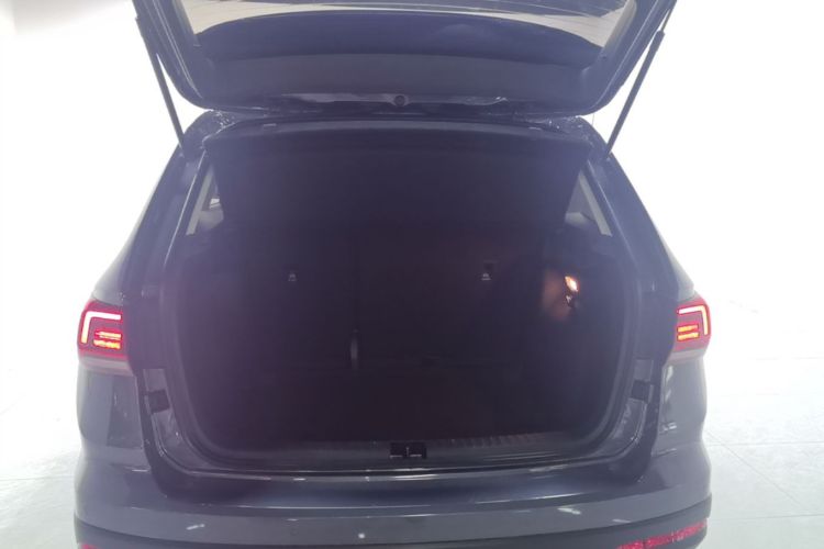 Volkswagen Tharu 2021 car image #21