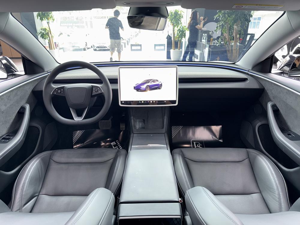 Tesla Model 3 2024 car image #6