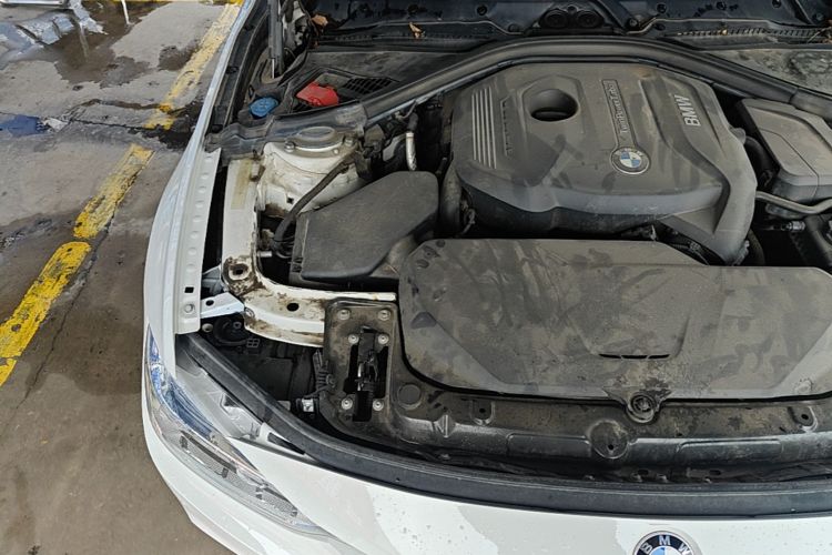 BMW 3 Series 2018 #23 BMW 3 Series 2018 car image #23