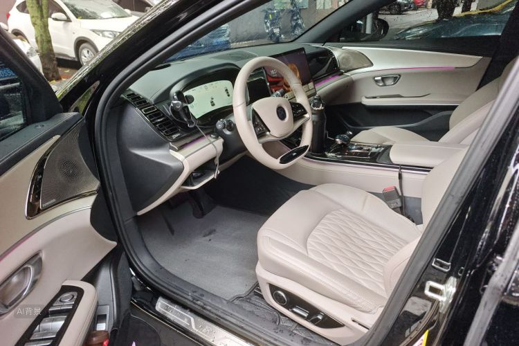 BYD Han 2025 car image #18