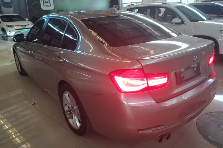 BMW 3 Series 2017 #5 BMW 3 Series 2017 car image #5