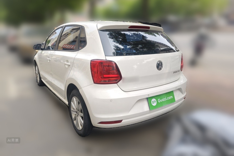 Volkswagen Polo 2015 car image #5