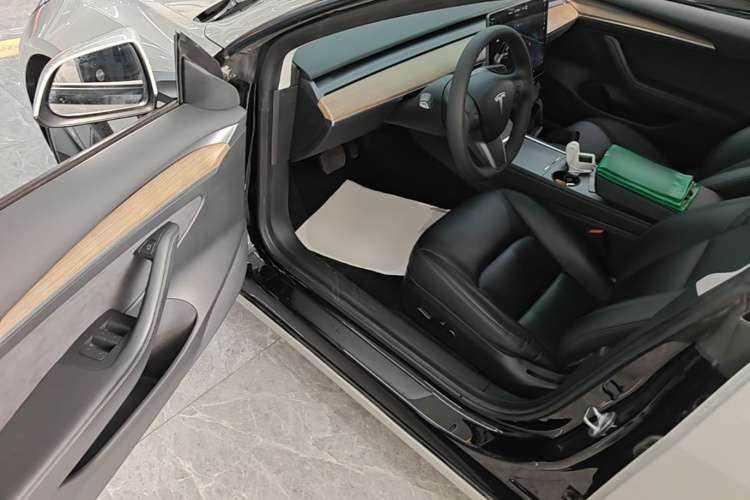 Tesla Model 3 2021 #16 Tesla Model 3 2021 car image #16