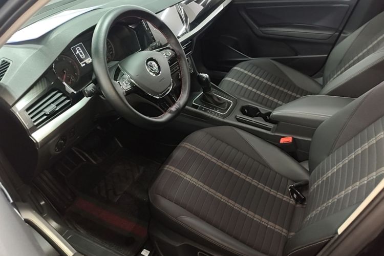 Volkswagen Lavida 2019 car image #15