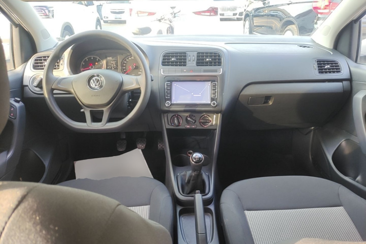 Volkswagen Polo 2016 #10 Volkswagen Polo 2016 car image #10