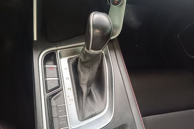 GEELY Binray 2020 #18 GEELY Binray 2020 imagen de coche #18