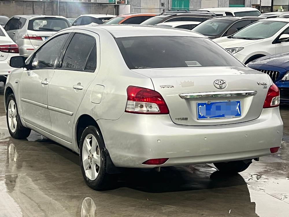 Toyota Vios 2010 #4 Toyota Vios 2010 car image #4