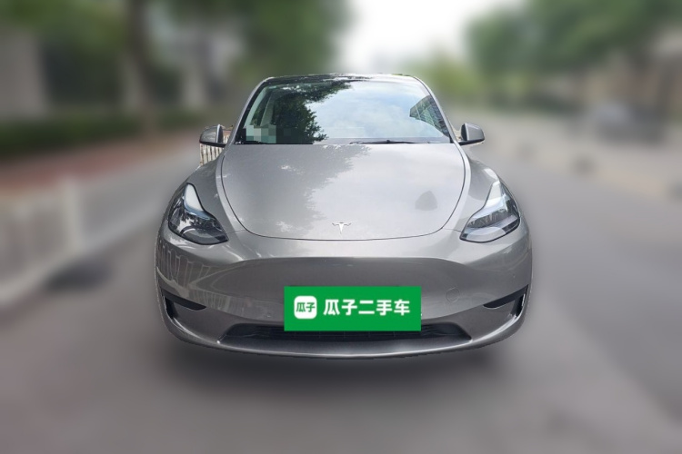 Tesla Model Y 2022 car image #3