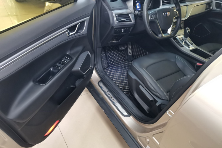 GEELY Emgrand GS 2019 imagen de coche #16