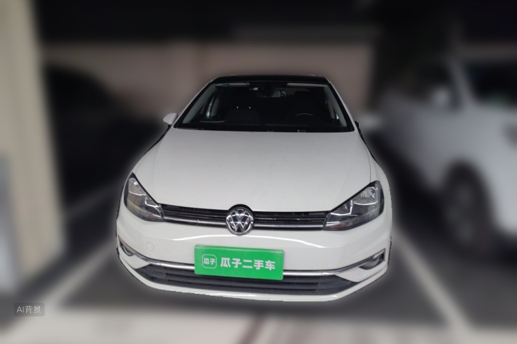 Volkswagen Golf 2019 car image #3