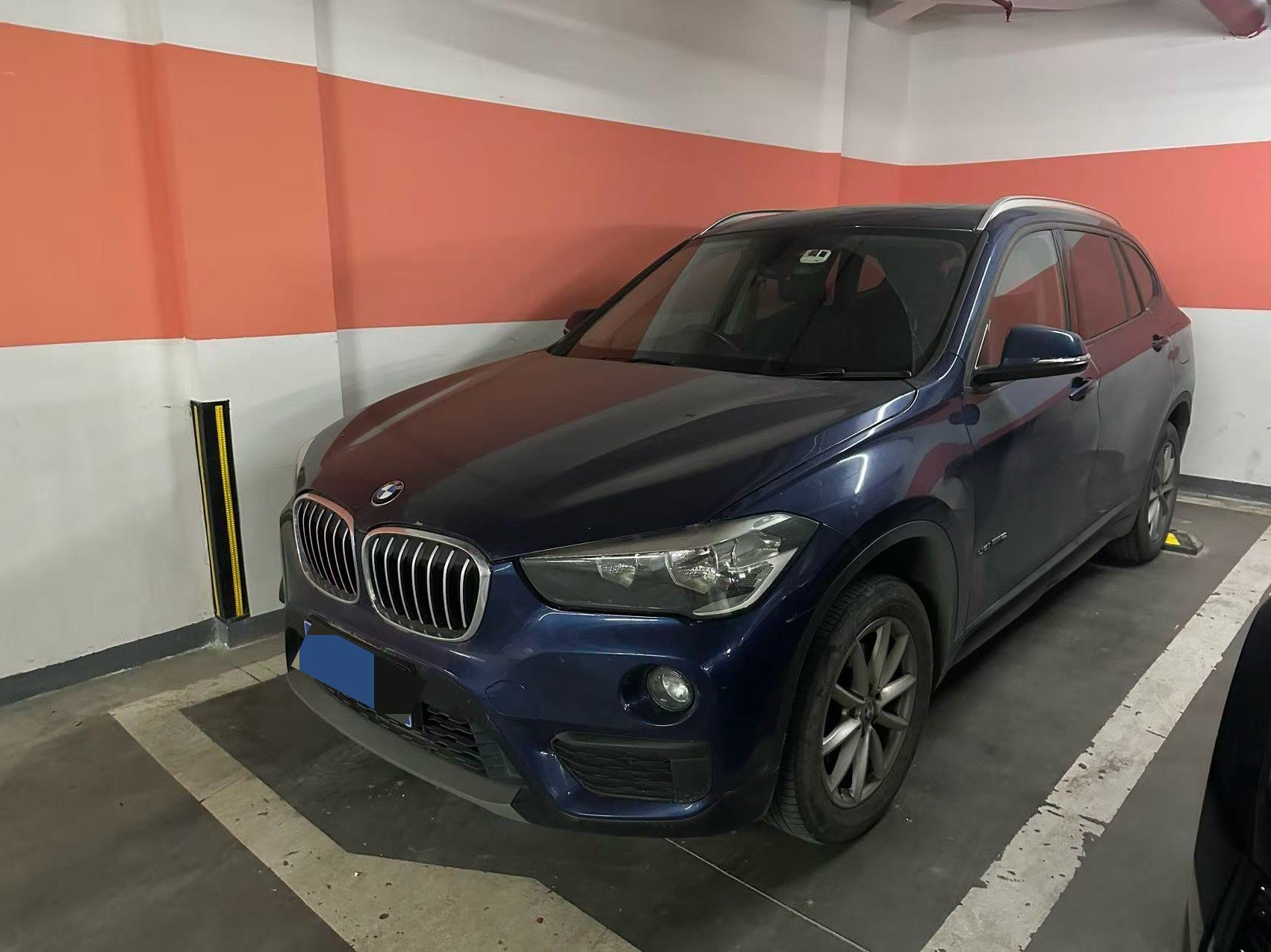 BMW X1 2017 BMW X1 2017 car image
