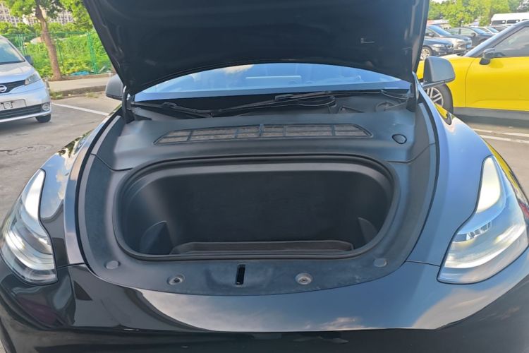 Tesla Model Y 2022 #22 Tesla Model Y 2022 car image #22