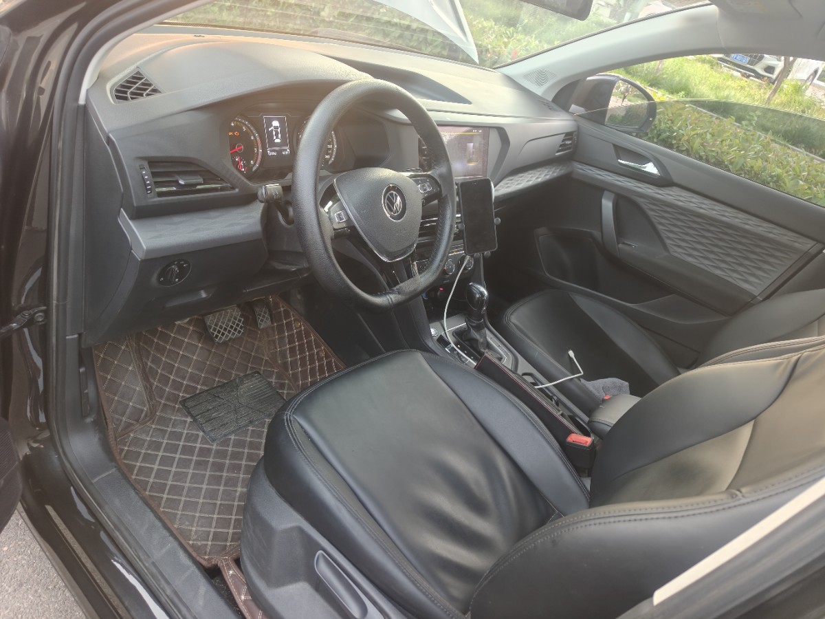 Volkswagen Tharu 2021 #4 Volkswagen Tharu 2021 صورة سيارة #4