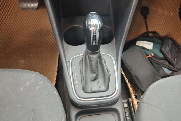 Volkswagen Polo 2016 #14 Volkswagen Polo 2016 car image #14