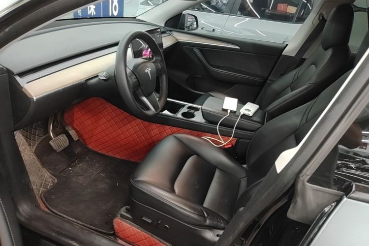 Tesla Model Y 2022 #19 Tesla Model Y 2022 car image #19