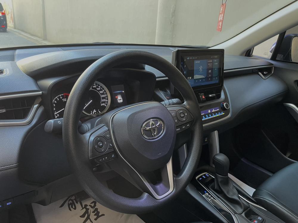 Toyota Corolla Cross 2022 #10 Toyota Corolla Cross 2022 car image #10