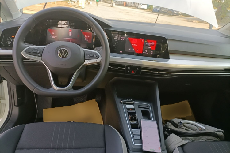 Volkswagen Golf 2023 #10 Volkswagen Golf 2023 car image #10