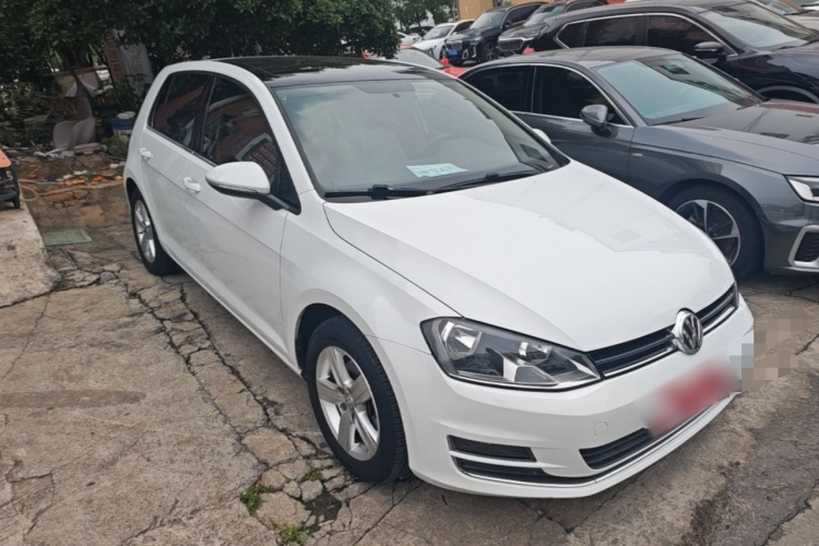 Volkswagen Golf 2016 car image #4