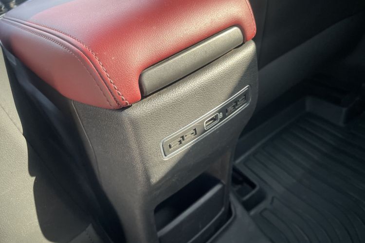 GEELY Coolray 2021 car image #20